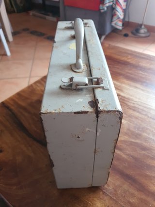 Maletín Metálico Vintage de Hierro