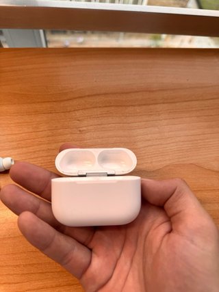 AirPods Pro (Apple)