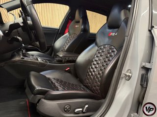 Audi RS4 Avant 4.2 FSI quattro 331 kW (450 CV)