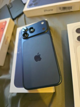 iPhone 17 Pro Max Azul Marino