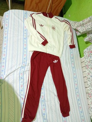 Chándal Adidas España Talla 9-10 años
