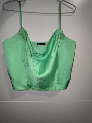 Top Zara verde manzana