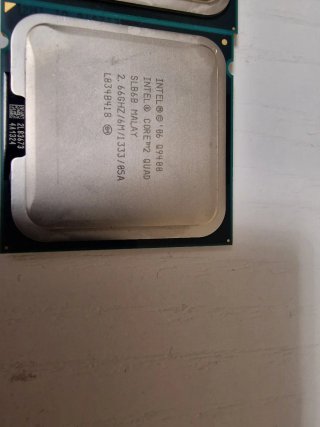 3 Procesadores Intel Core 2 Quad Q9400