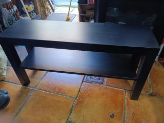 Mesa auxiliar IKEA negra madera