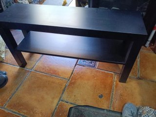 Mesa auxiliar IKEA negra madera