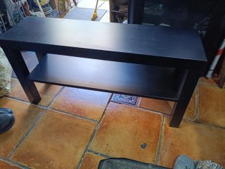 Mesa auxiliar IKEA negra madera