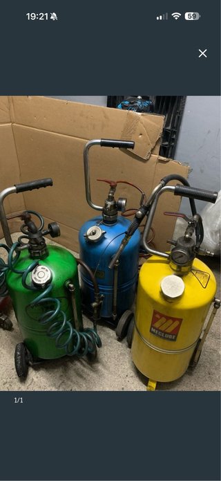 Bomba Neumática de Engrase azul 18kg