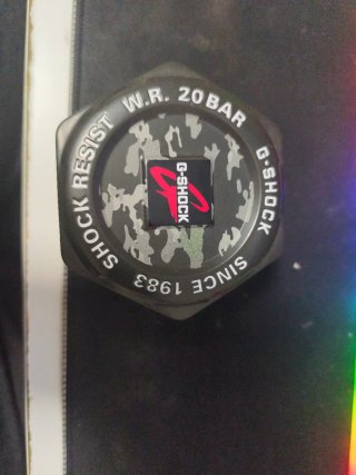 Reloj G-Shock Camuflaje Rojo Como Nuevo