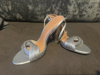 Sandalias Plateadas Zara