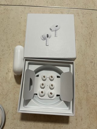 Apple AirPods Pro 2
