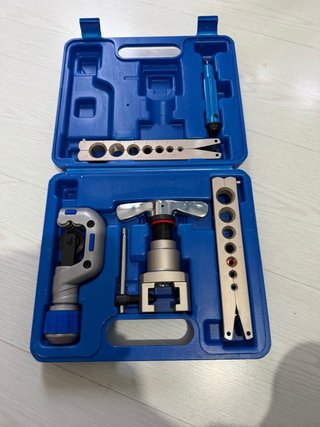Kit de Abocardador Excéntrico y Cortatubos