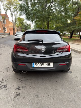Opel Astra 2012
