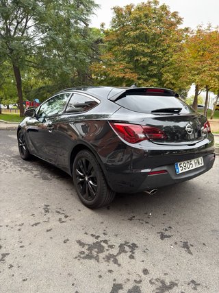 Opel Astra 2012