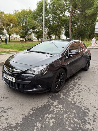 Opel Astra 2012
