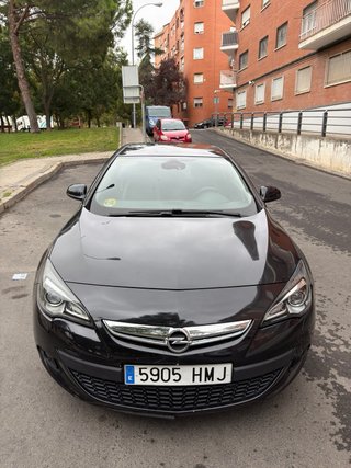 Opel Astra 2012
