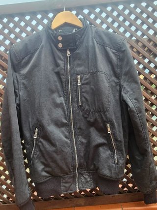 Cazadora Bomber Negra T/36 HM Forrada