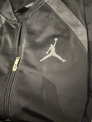Chaqueta Jordan Negra