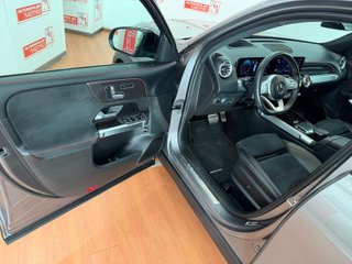 Mercedes-Benz GLB 2021