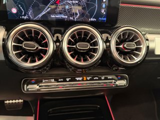 Mercedes-Benz GLB 2021