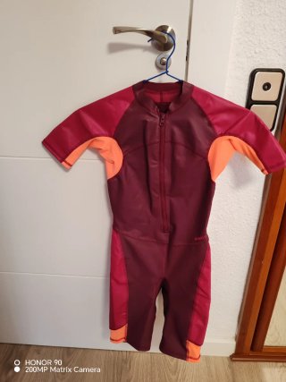 Traje de Neopreno Decathlon, talla 10 - 11 años