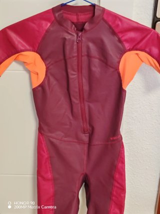 Traje de Neopreno Decathlon, talla 10 - 11 años