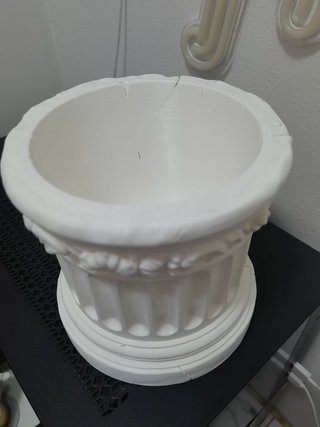 Macetero Columna Antigua – Elegancia de Piedra Agr
