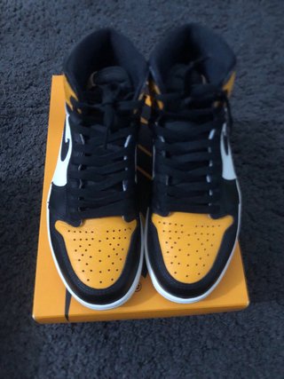 2 Pares de Zapatillas Nike Air Jordan