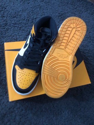 2 Pares de Zapatillas Nike Air Jordan