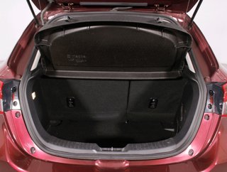 Mazda 2 2022