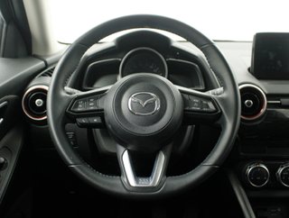Mazda 2 2022