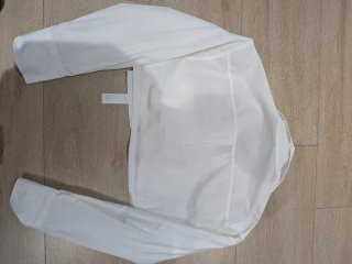 Camisa blanca cropped