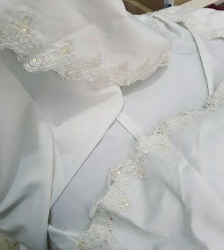 Vestido de Novia con Encaje bordado a mano