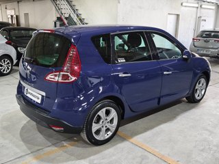 Renault Scénic Privilege 2.0 140cv Auto-CVT