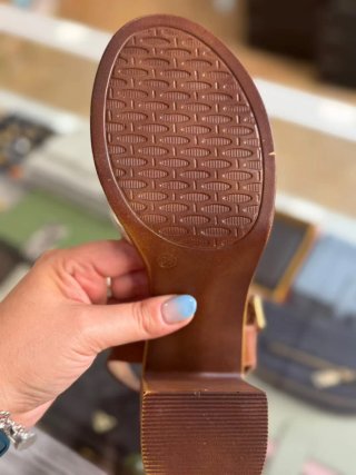 Sandalias Melody Talla 36 Marrón y Dorado