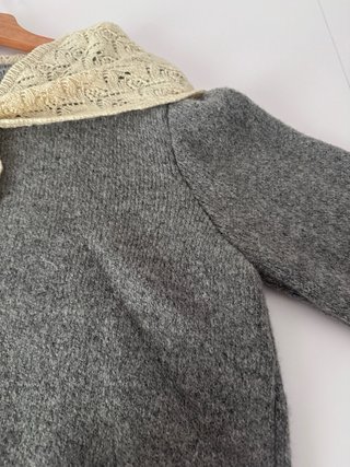 Jersey gris Zara con cuello crochet NUEVO Talla S