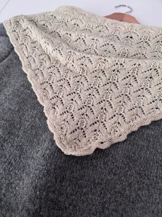 Jersey gris Zara con cuello crochet NUEVO Talla S