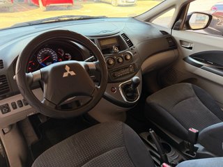 Mitsubishi Grandis 2007