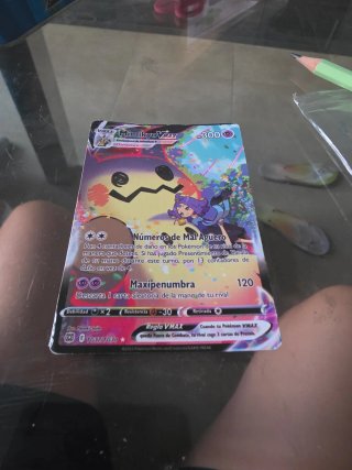 Carta Pokémon Mimikyu VMAX