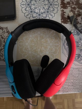 Cascos Nintendo Switch Azul y Rojo