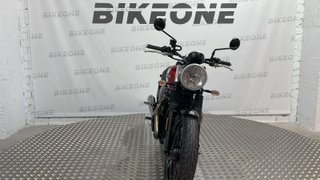 Triumph Street Twin