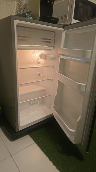 Nevera compacta de una puerta