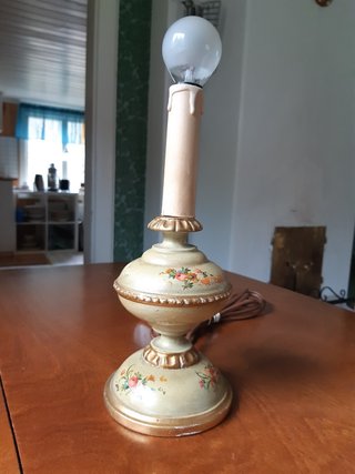 Lámpara de Mesa Estilo Clásico