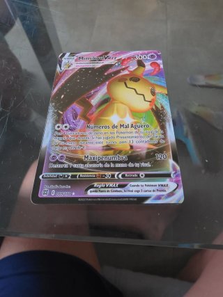 Carta Pokémon Mimikyu VMAX
