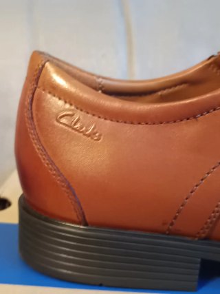 Zapatos Clarks NUEVOS CON ETIQUETAS