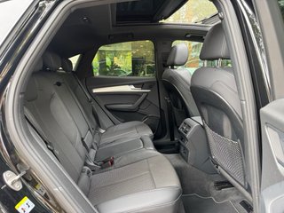 Audi Q5 2022 Sportback black line 45 Tfsi 265cv