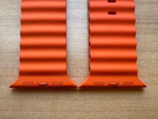 Apple Watch ULTRA 49mm. Orange Ocean Band