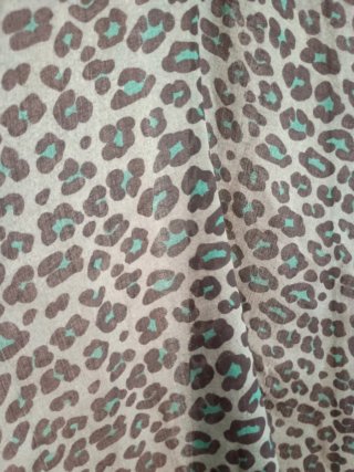Foulard estampado animal print verde