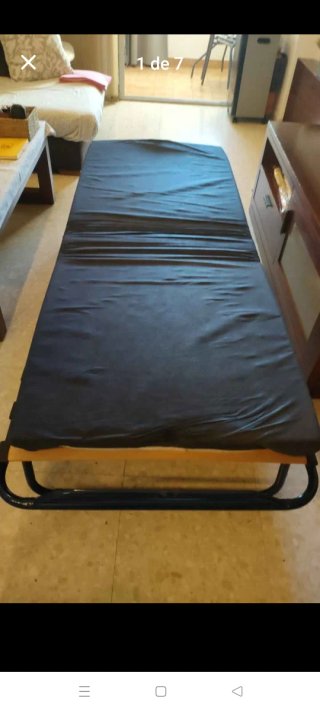 Cama supletoria plegable con colchón y ruedas