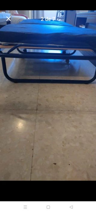Cama supletoria plegable con colchón y ruedas