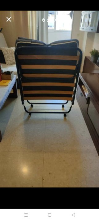 Cama supletoria plegable con colchón y ruedas